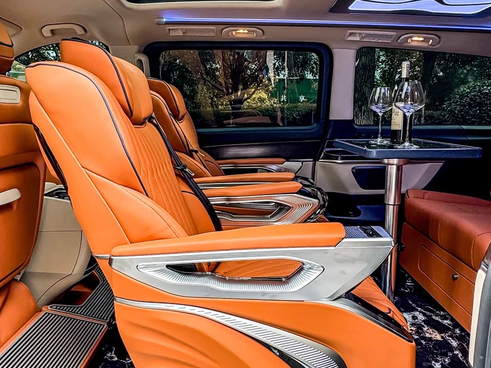 Mercedes-Benz V-class