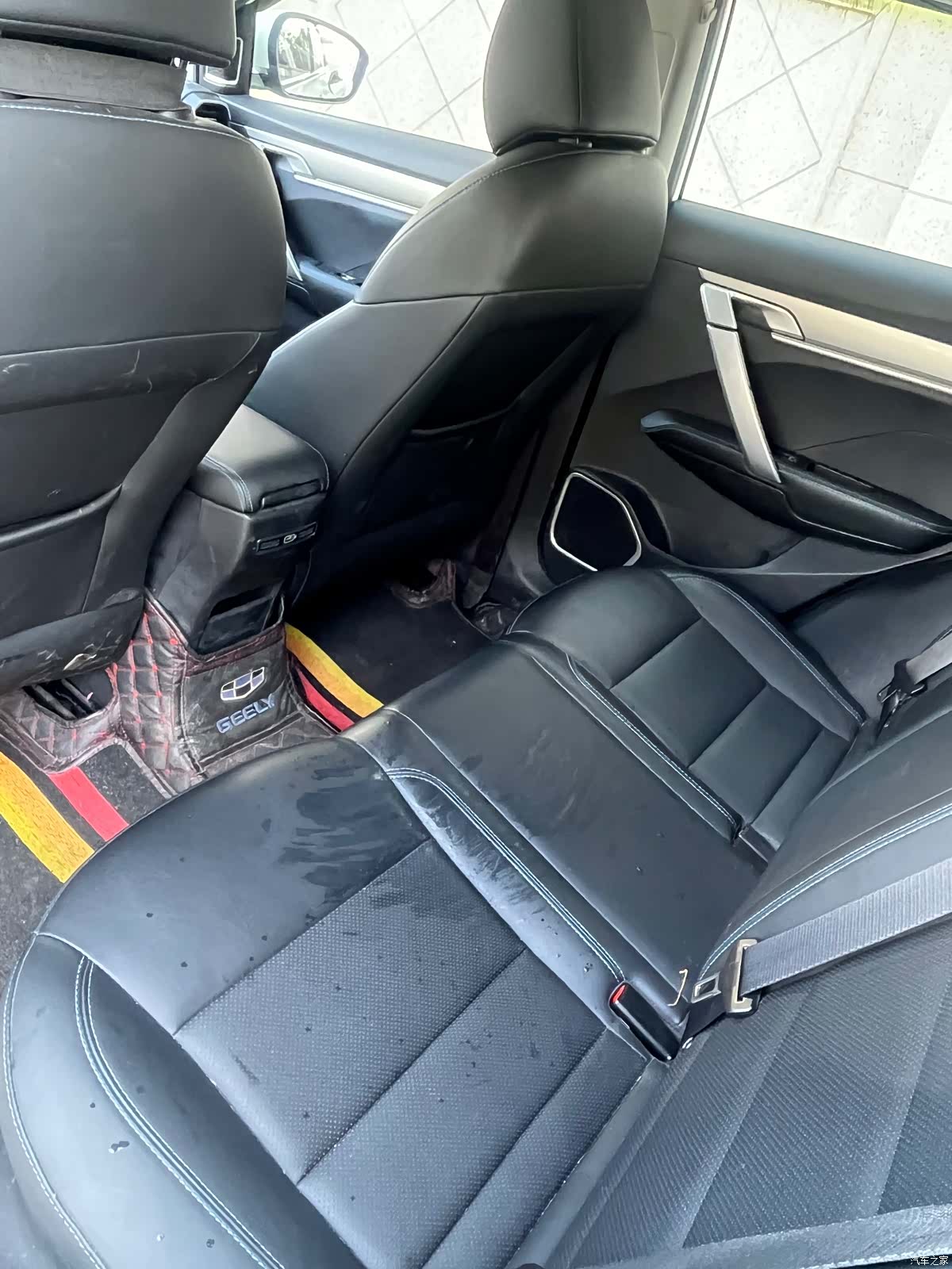 Geely Coolray, 2021 8
