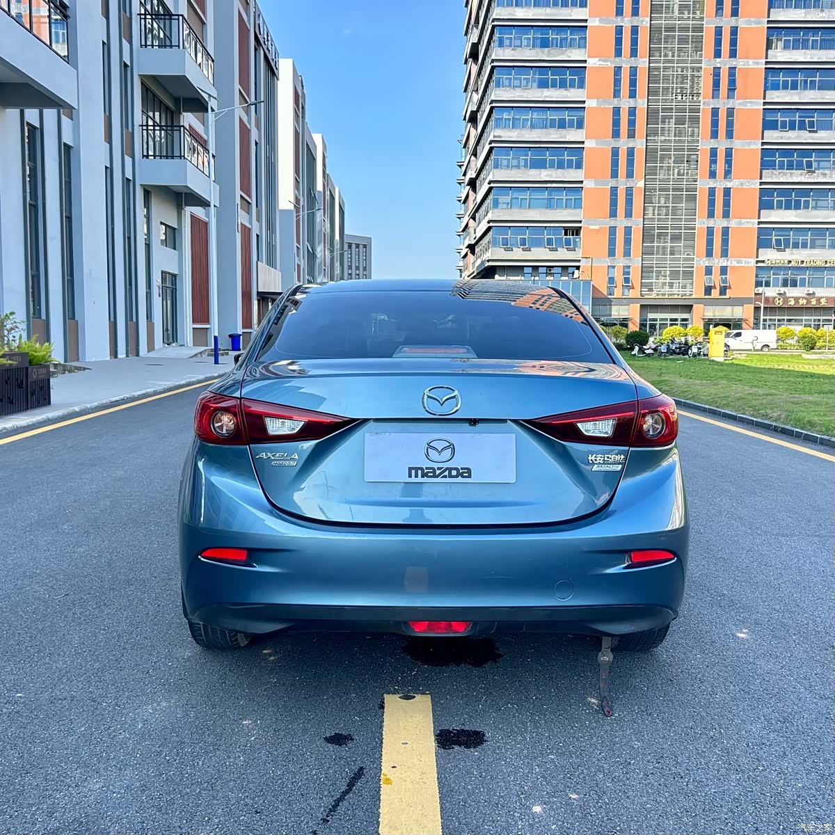 Mazda Mazda3, 2016 8