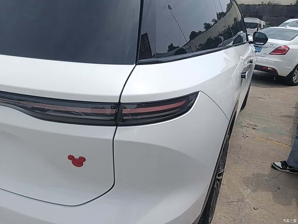 NIO ES8, 2023 24