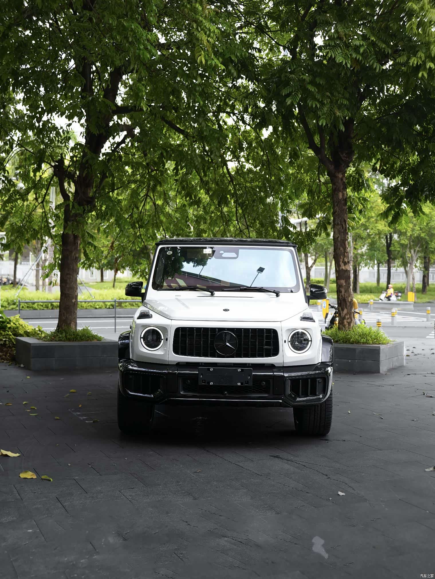 Mercedes-Benz G-Class, 2025 8