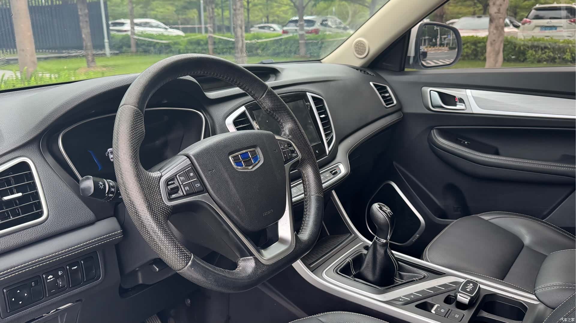 Geely X6, 2018 18