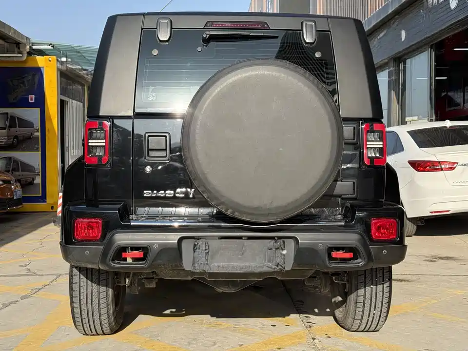Beijing BJ40