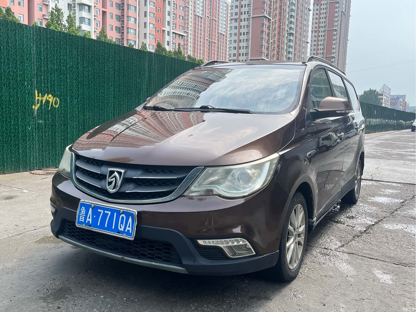 Wuling 730, 2015 2