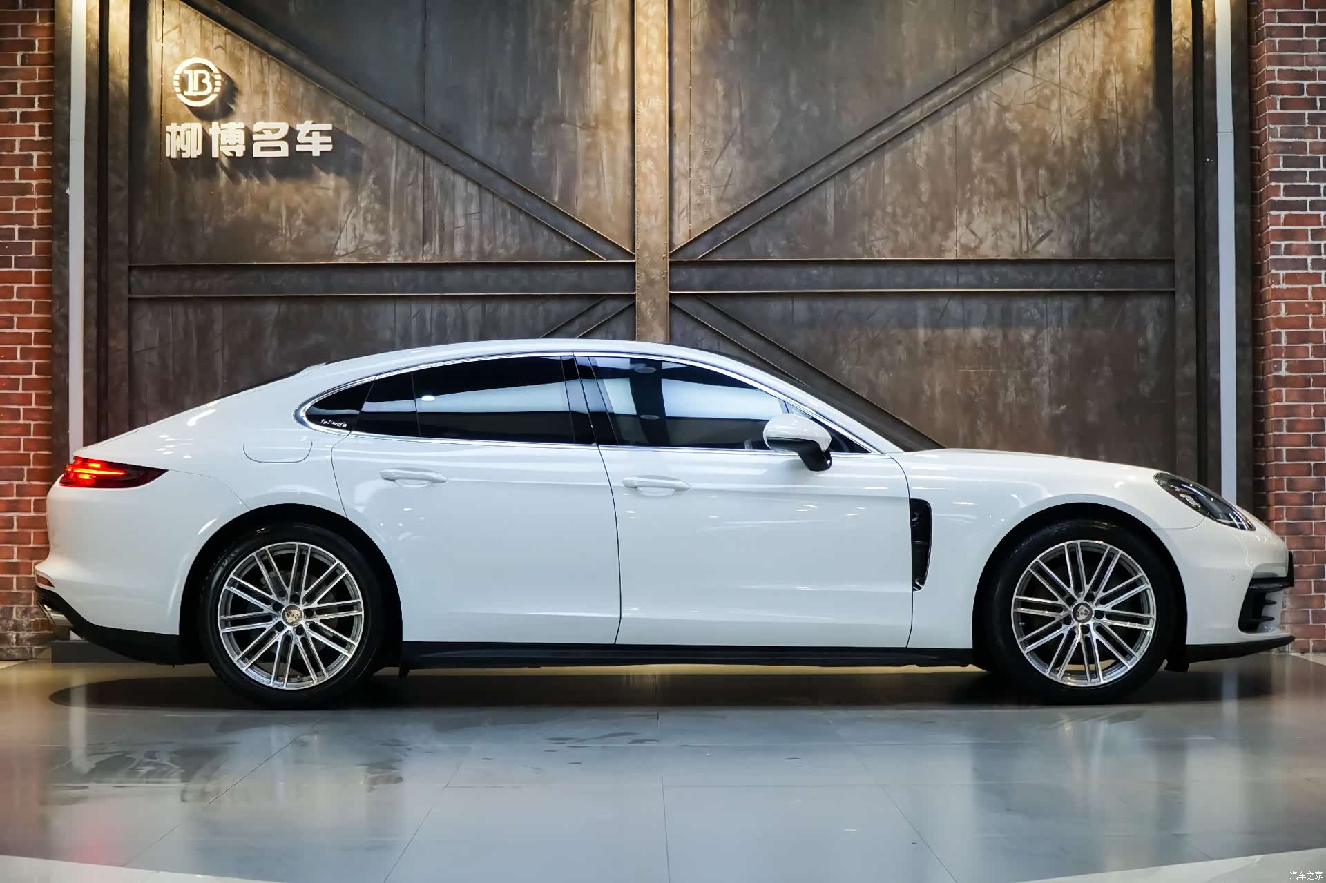 Porsche Panamera, 2017 11