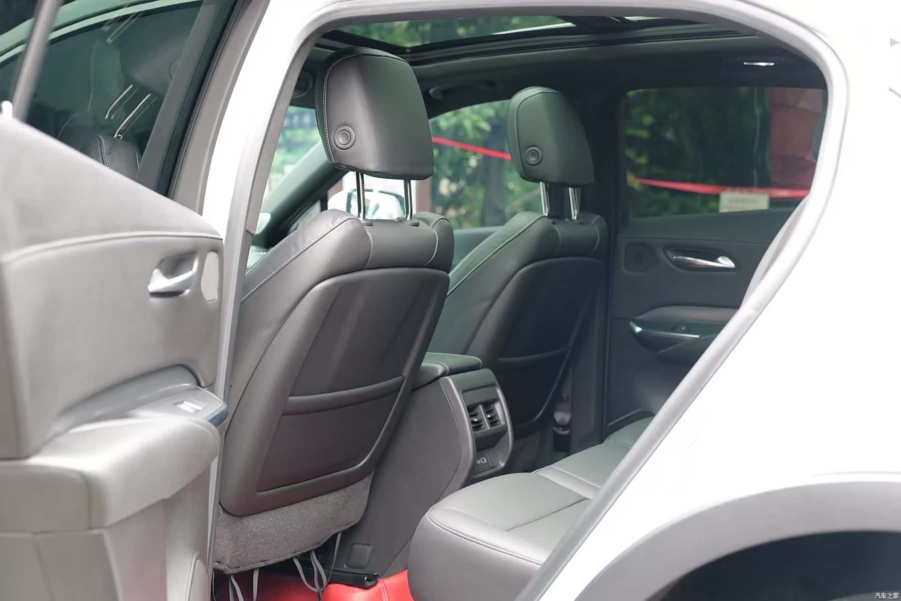 Cadillac XT4, 2023 6
