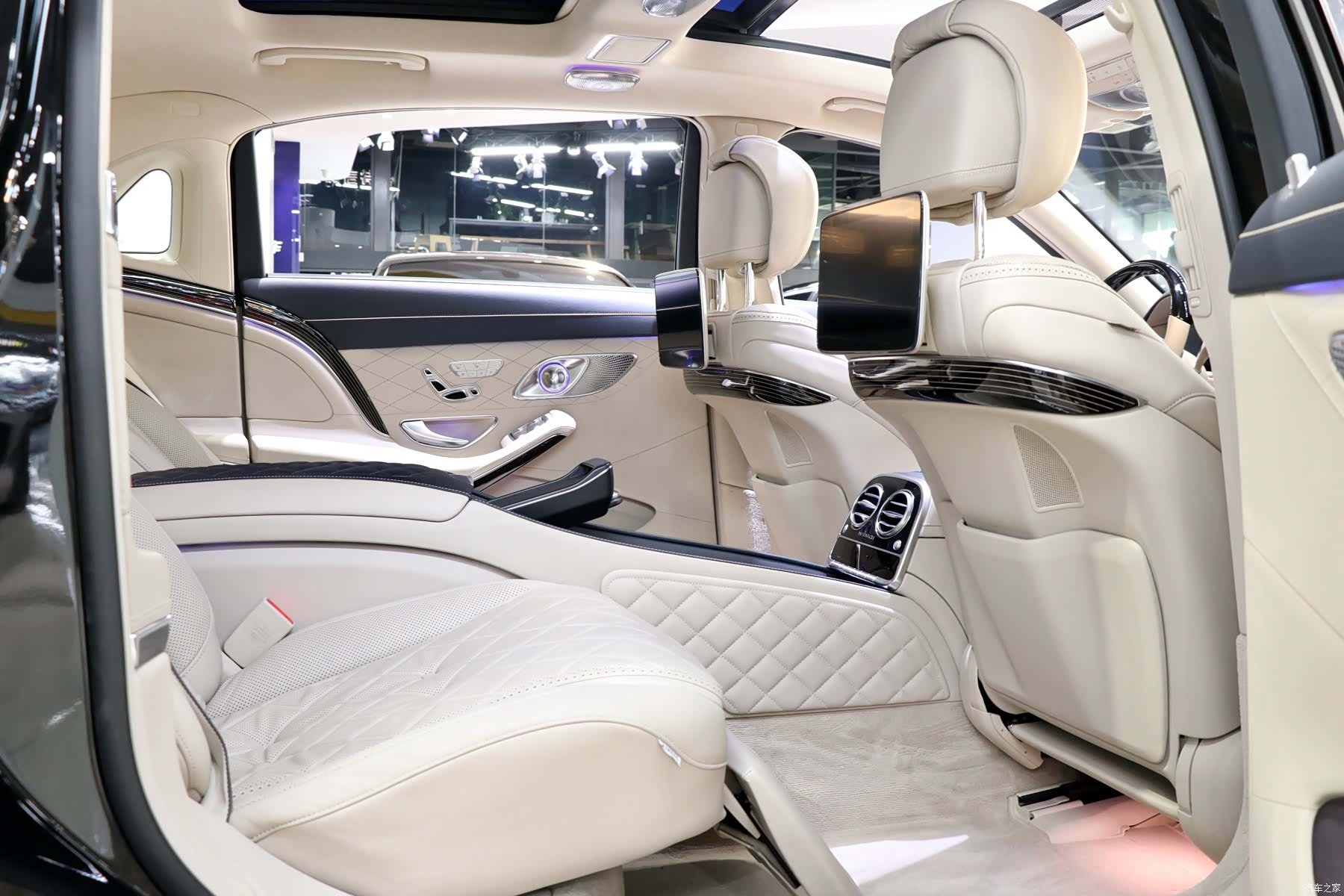 Maybach S-Class, 2019 9
