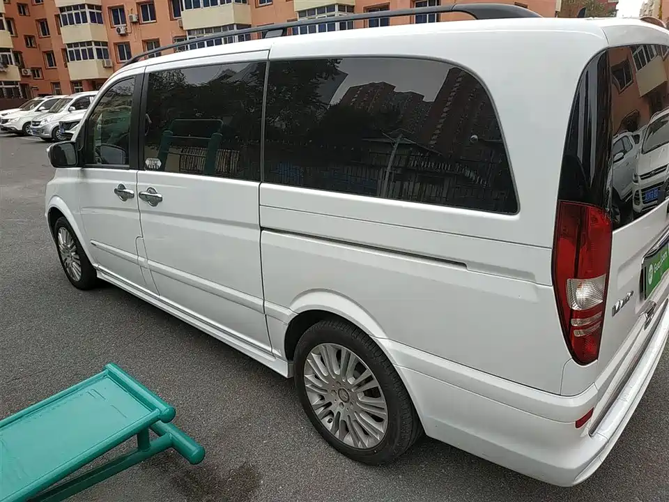 Mercedes-Benz Viano