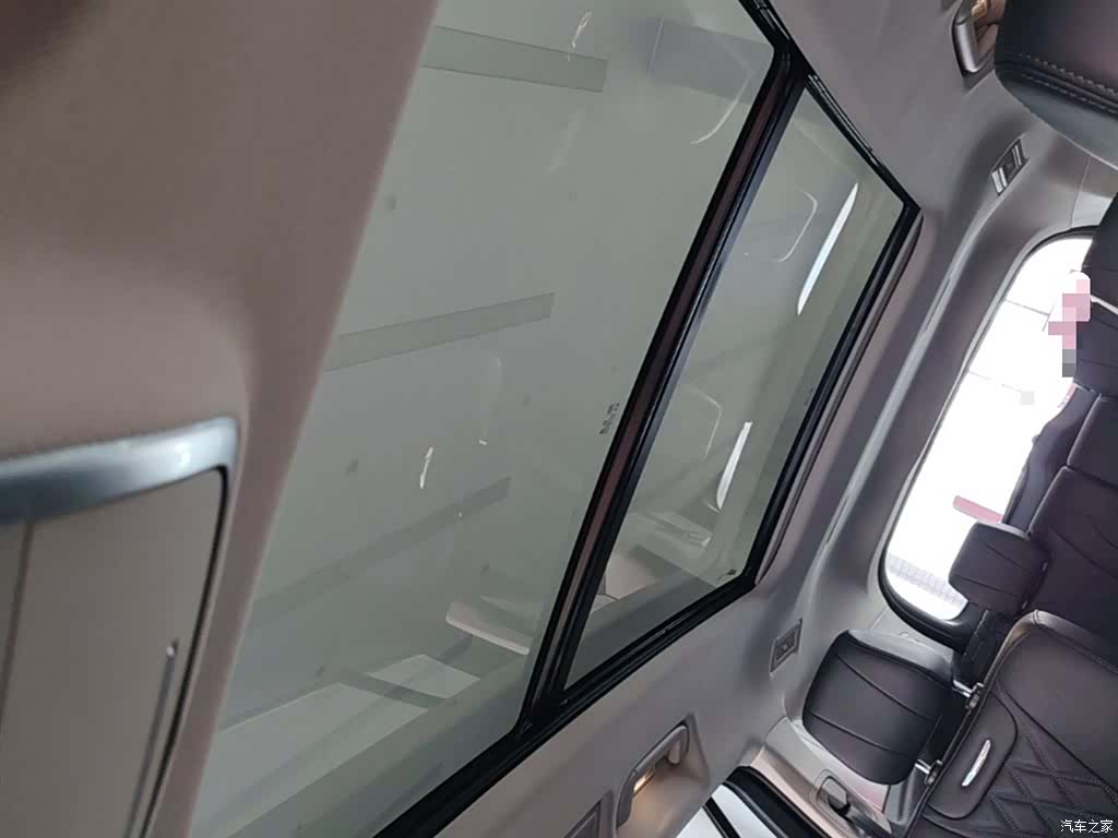Hongqi HS7, 2024 18