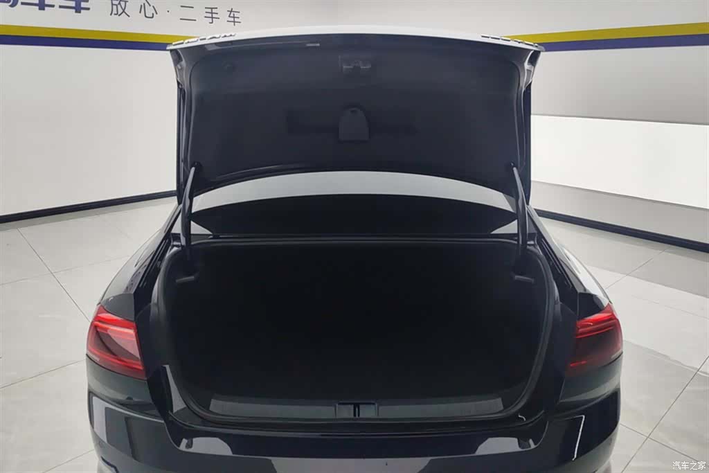Volkswagen Magotan, 2021 4