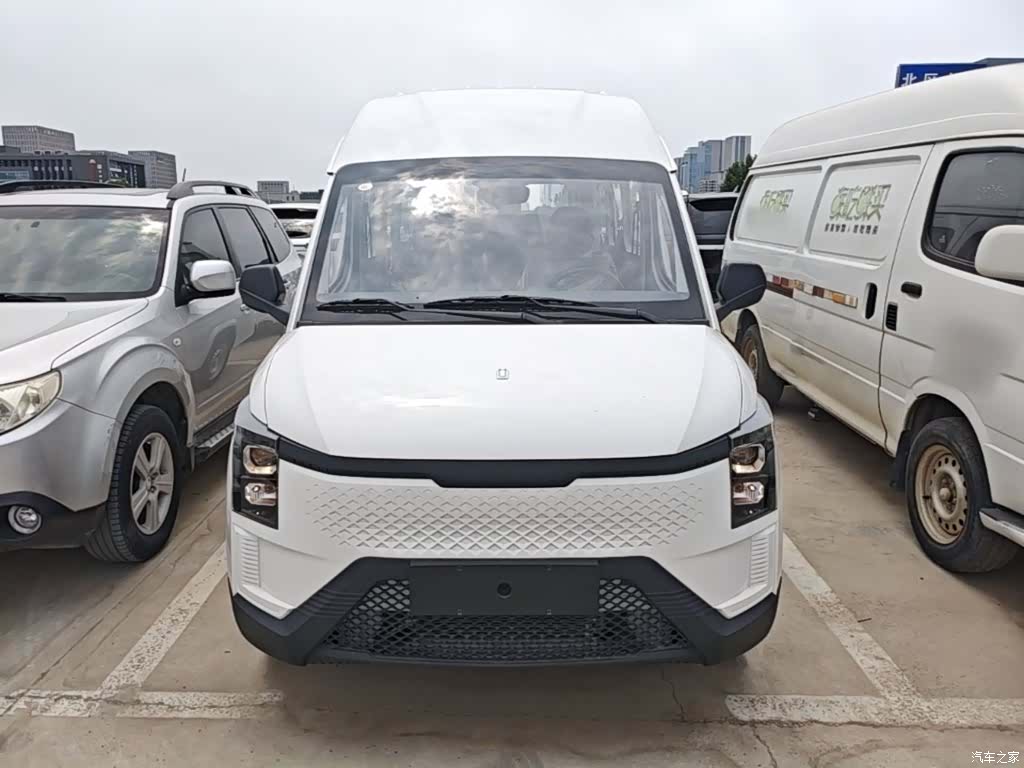 Wuling 42.3kWh, 2026 3