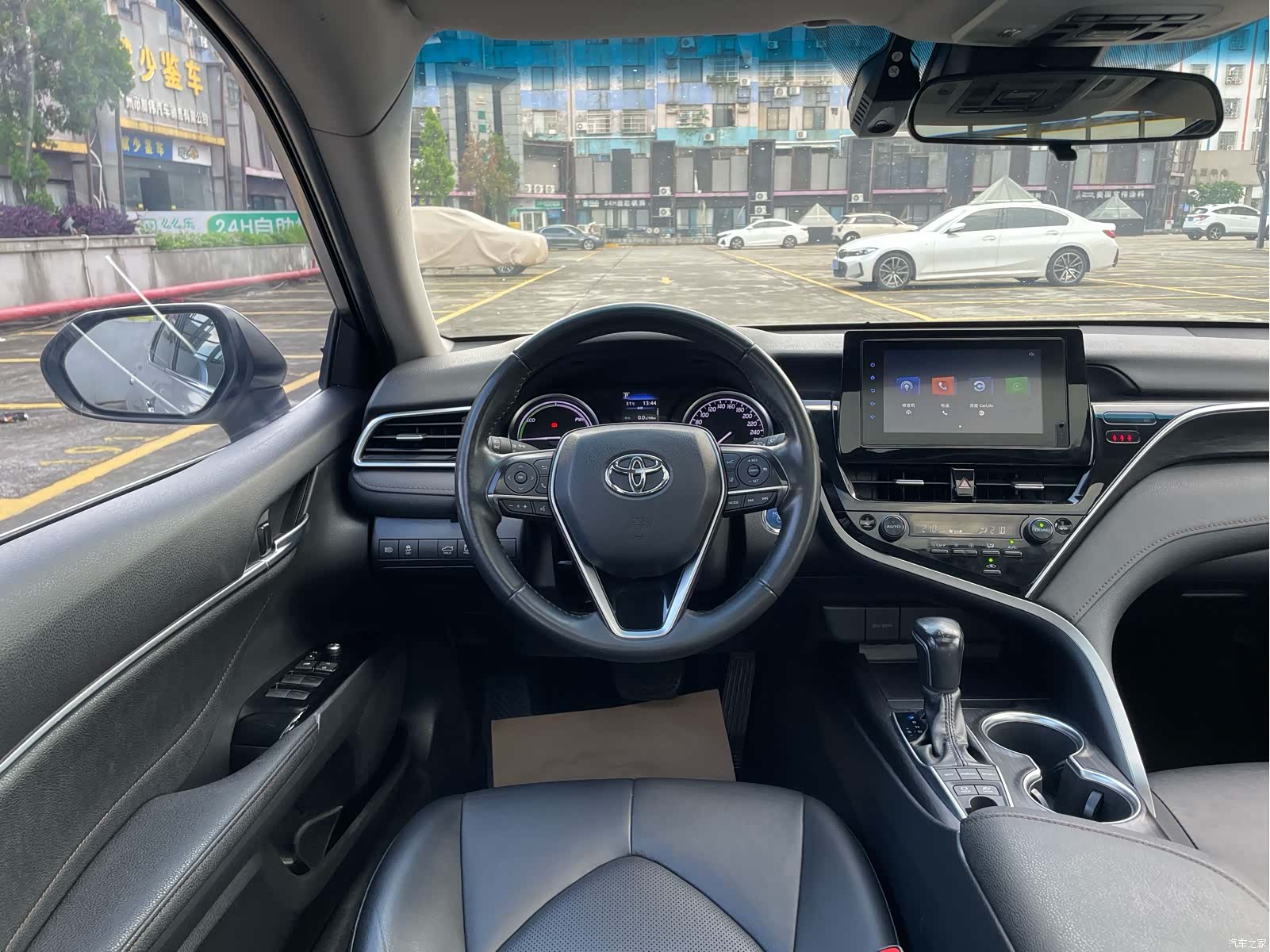 Toyota Camry, 2022 все фото