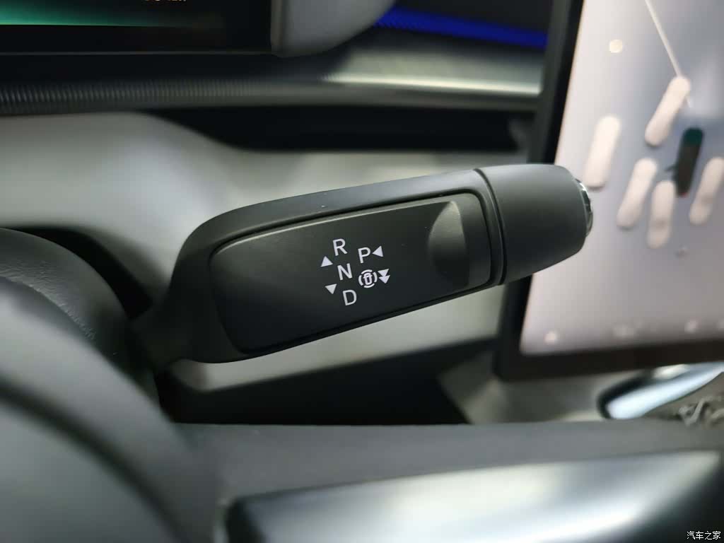 Xpeng P7, 2025 14