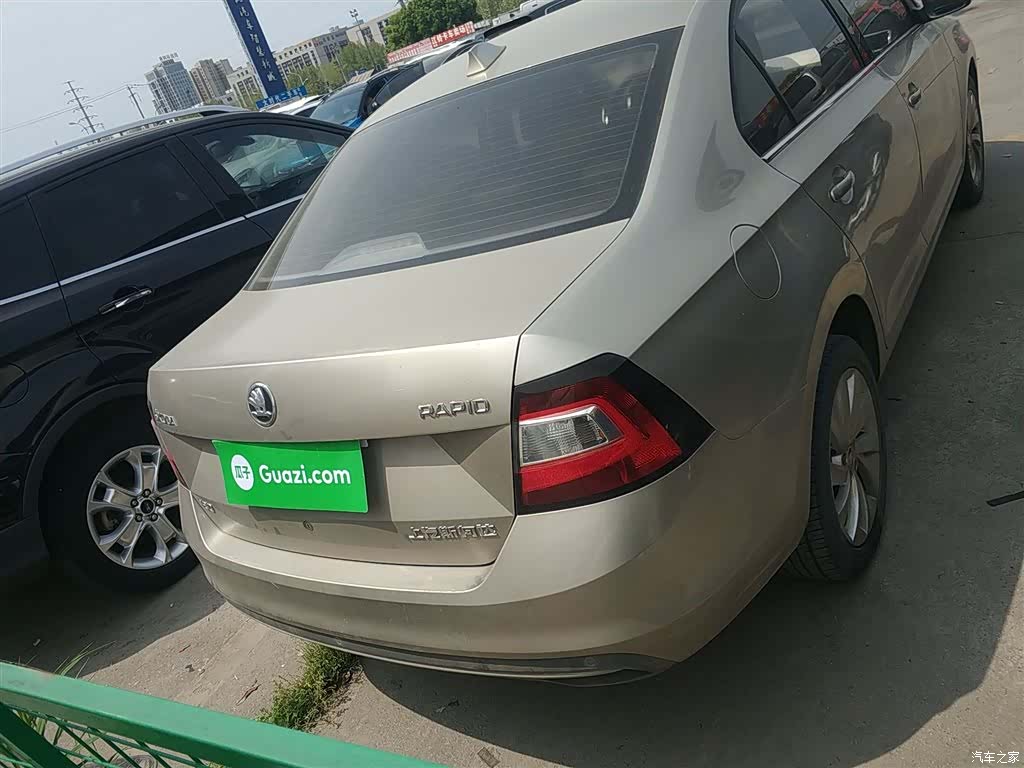 Skoda Rapid, 2017 4