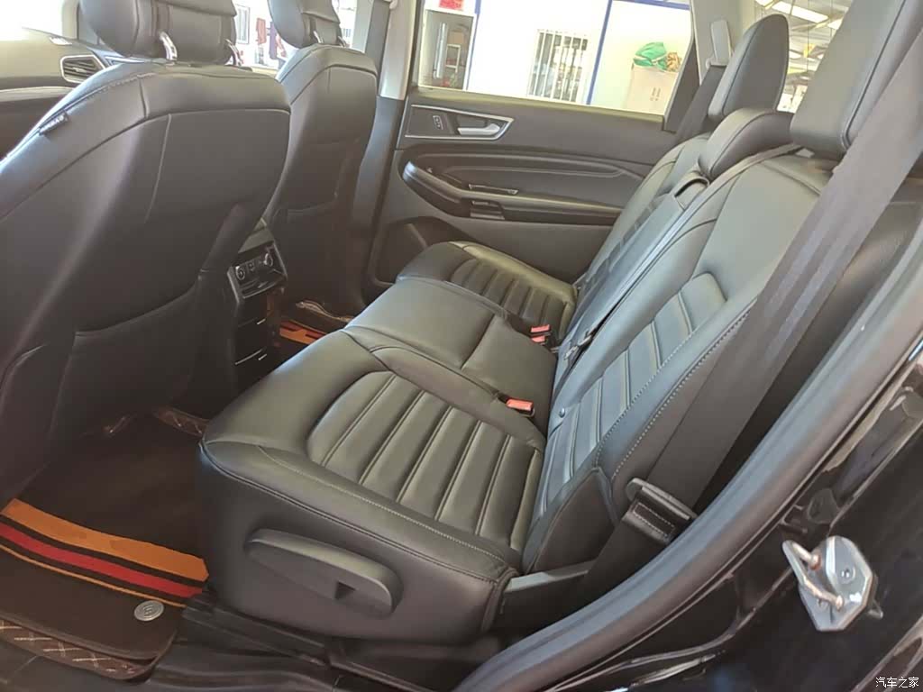 Ford Edge, 2016 17