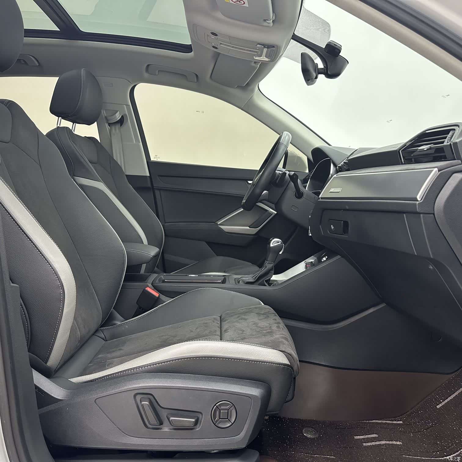 Audi Q3, 2023 8