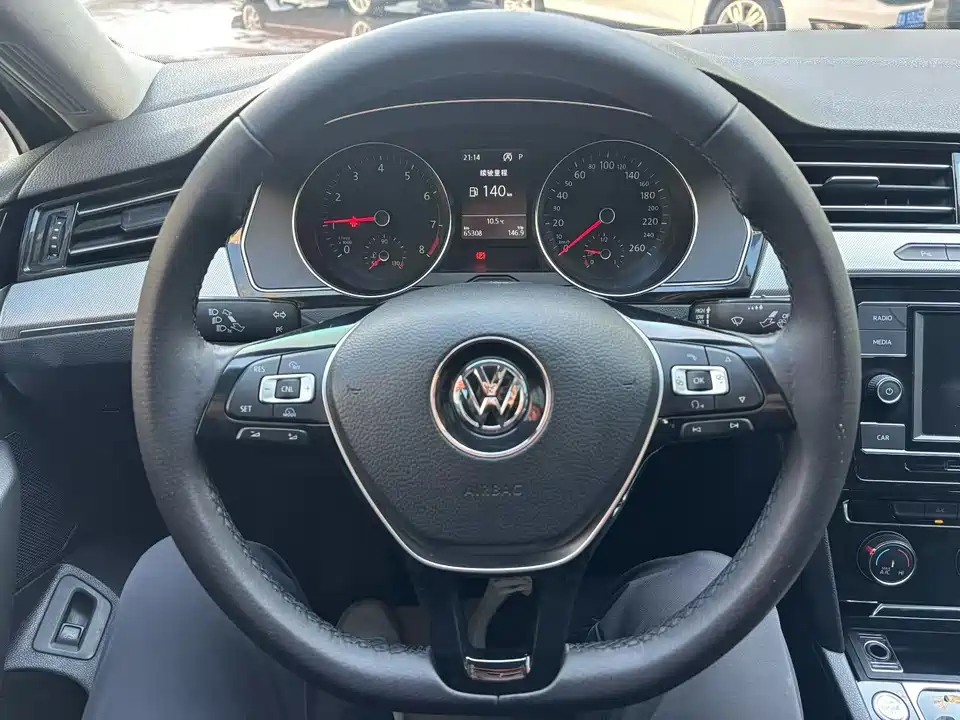 Volkswagen Magotan
