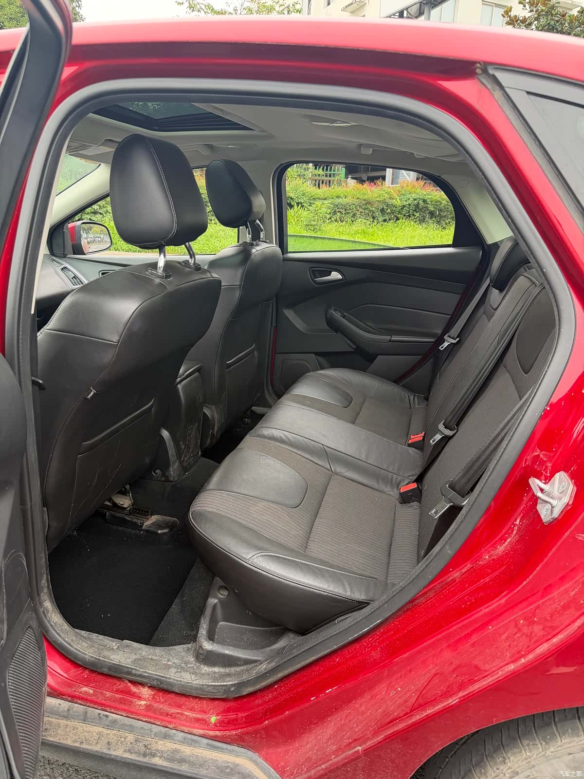 Ford Focus, 2013 12