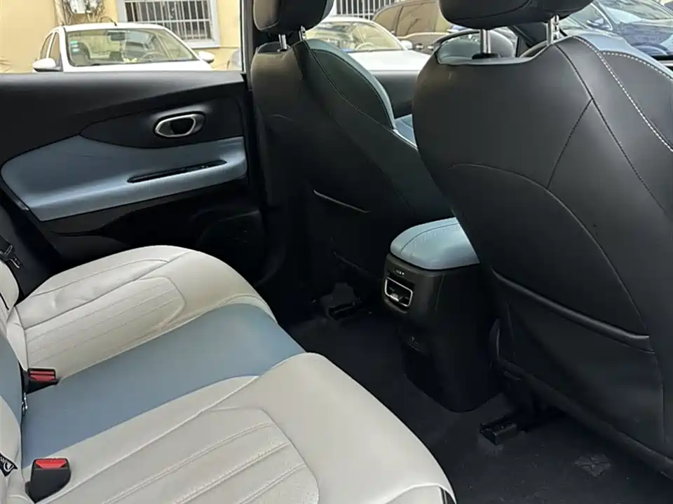 Trumpchi Shadow Leopard