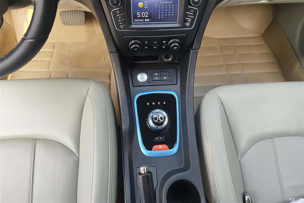 BAIC EU260, 2017 16