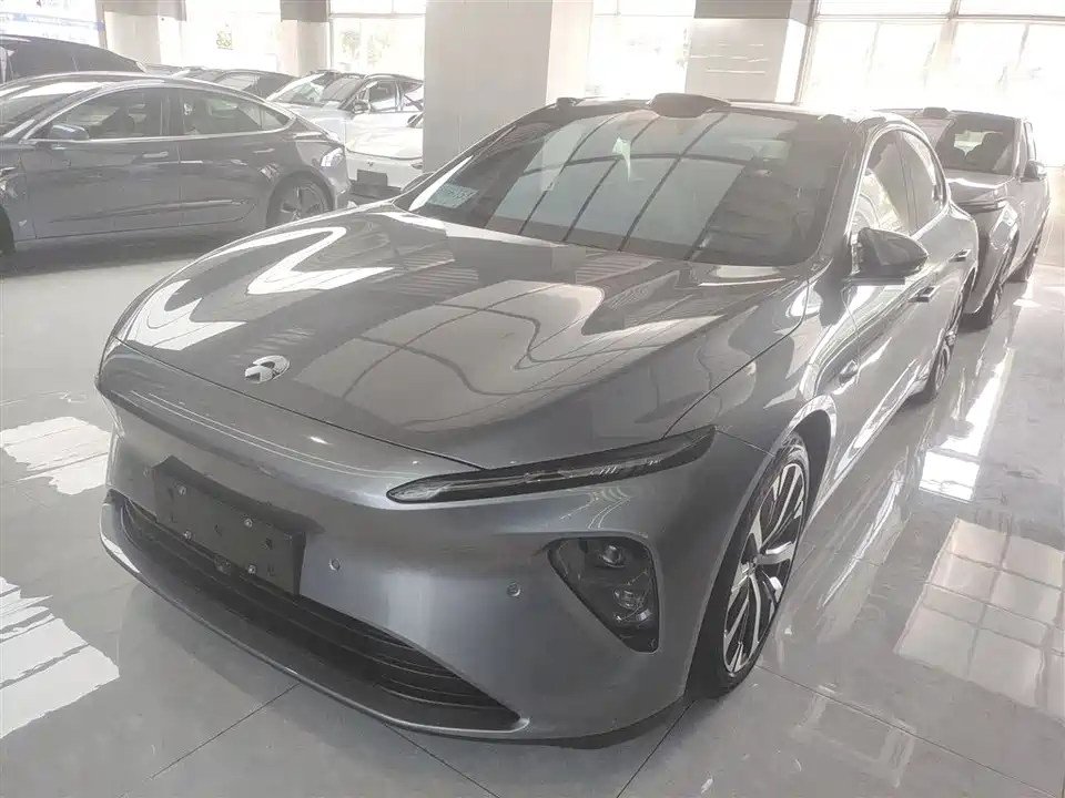 NIO ET7