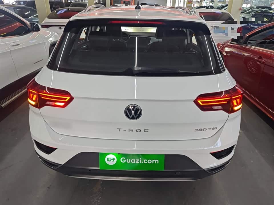 Volkswagen T-ROC exploring Songs