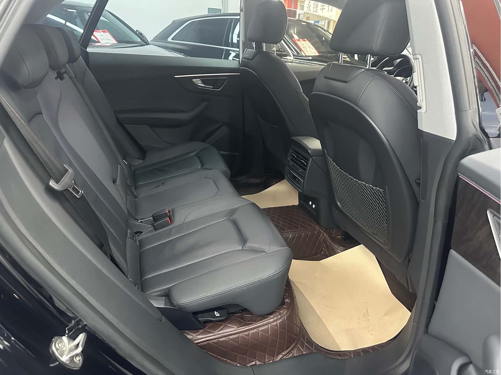 Audi Q8, 2020 6