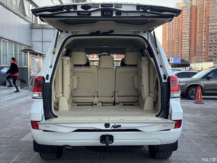 Toyota Land Cruiser, 2016 8