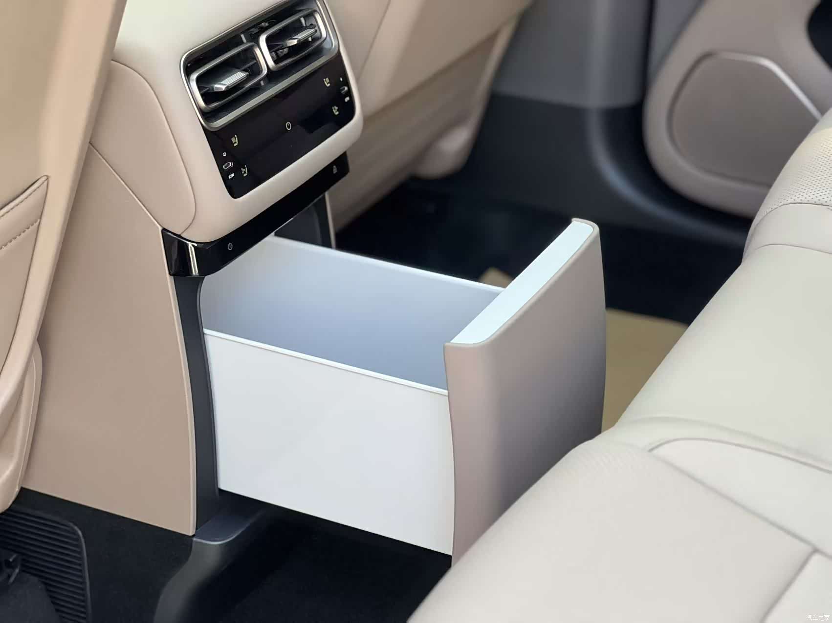 Li Auto i6, 2026 7