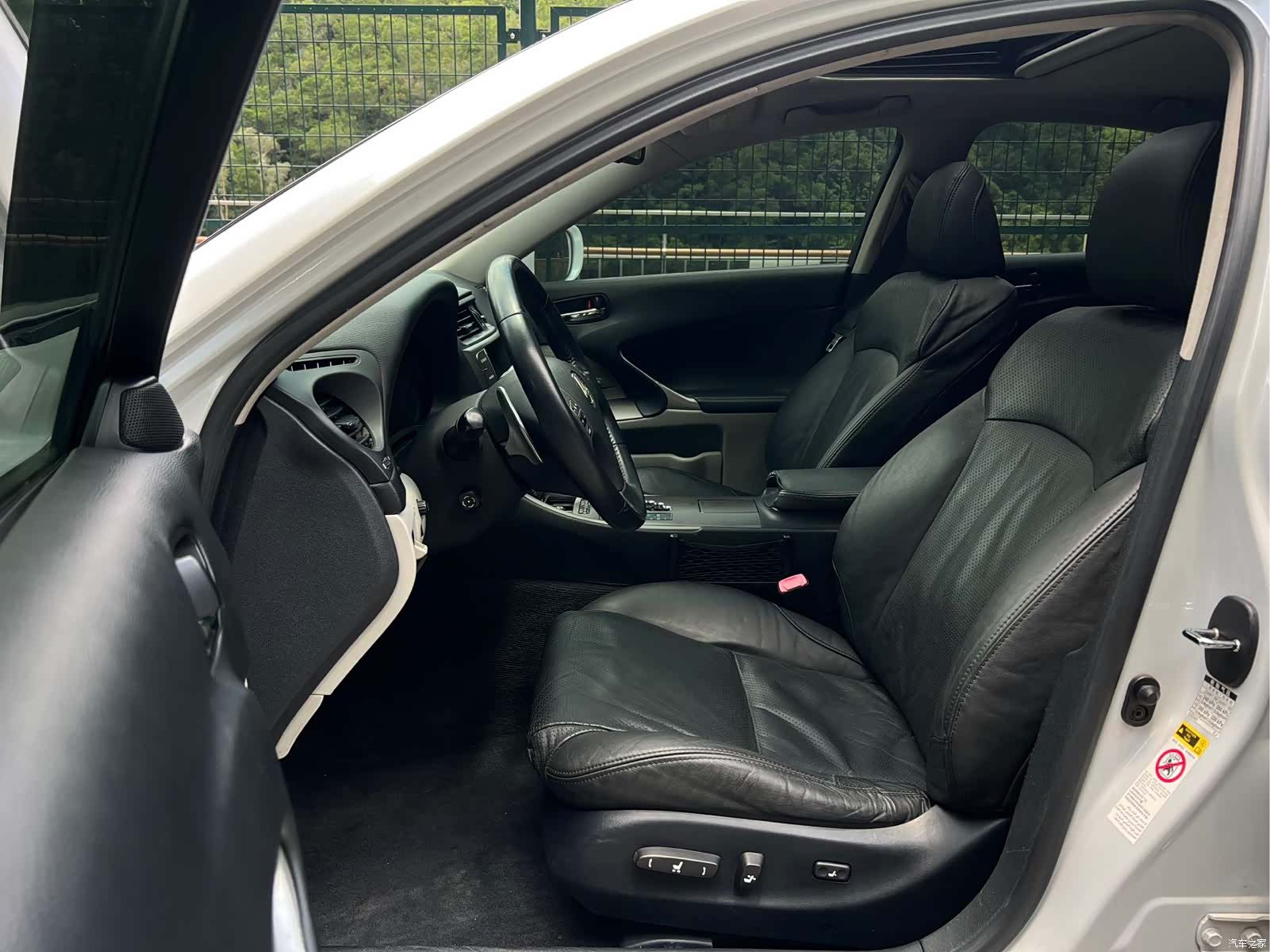 Lexus IS, 2009 10