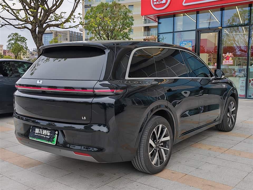 Li Auto Ideal L8