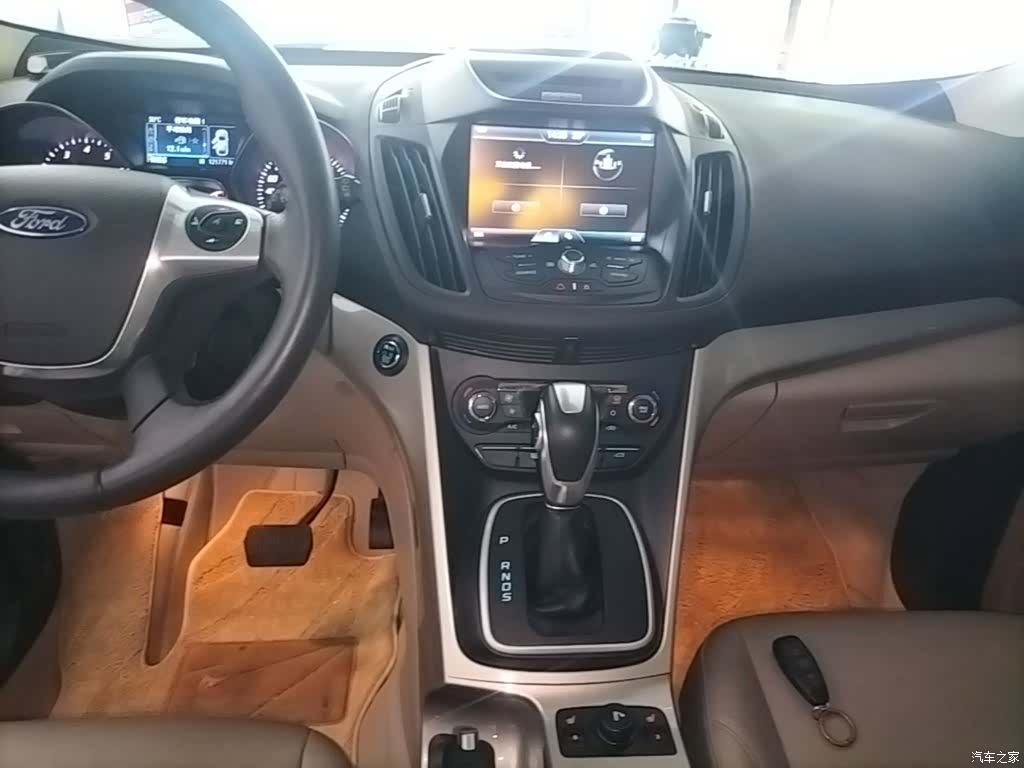 Ford Kuga, 2016 13
