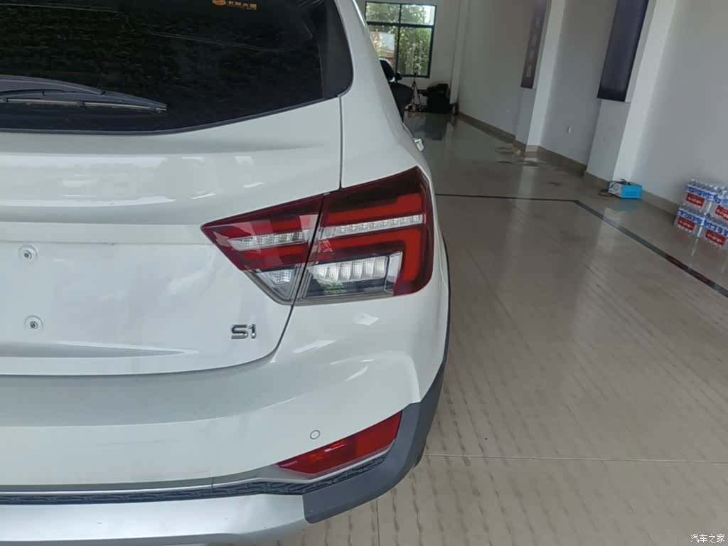 Geely S1, 2018 8