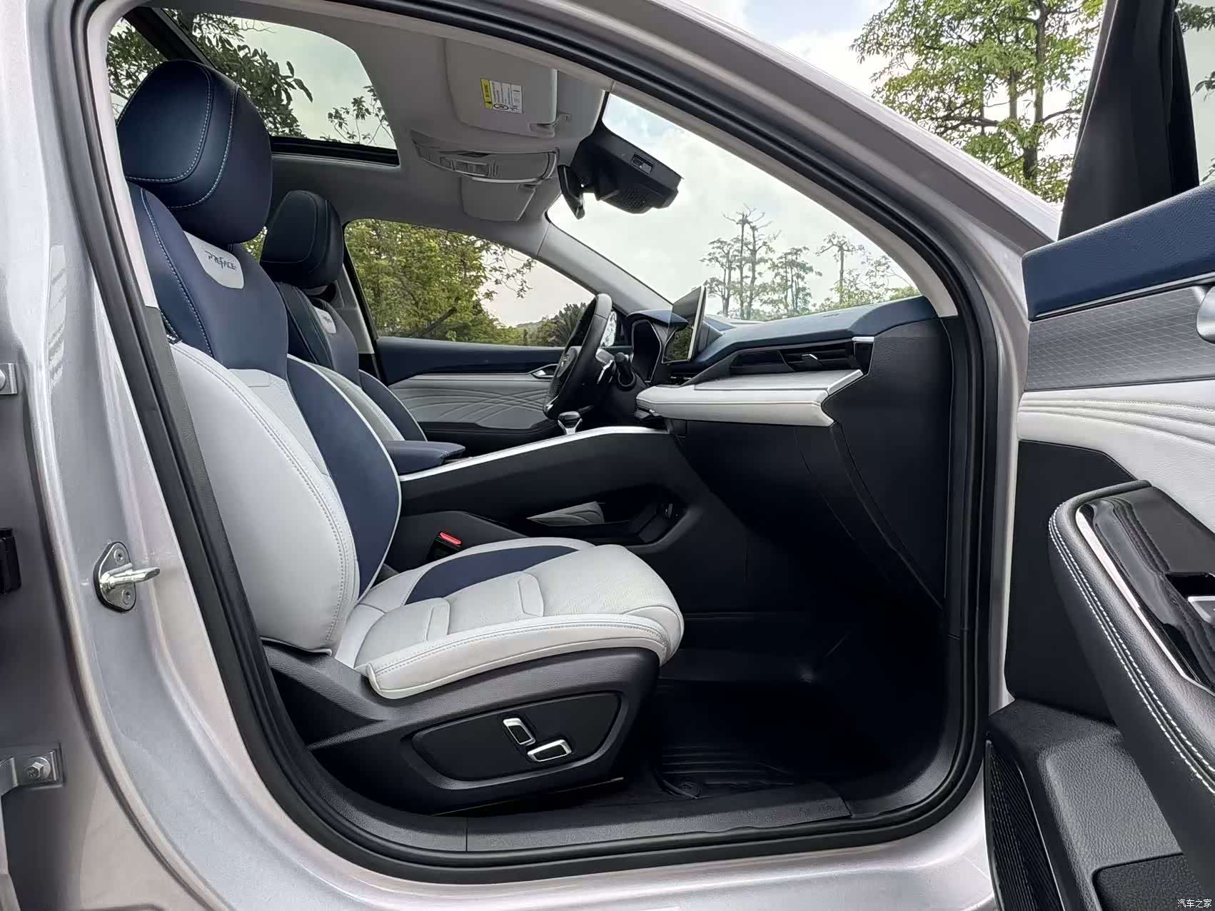 Geely Preface, 2022 10