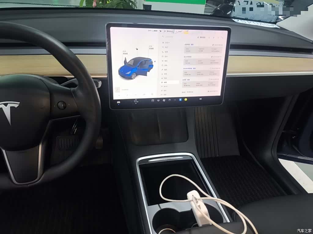 Tesla Model Y, 2021 13