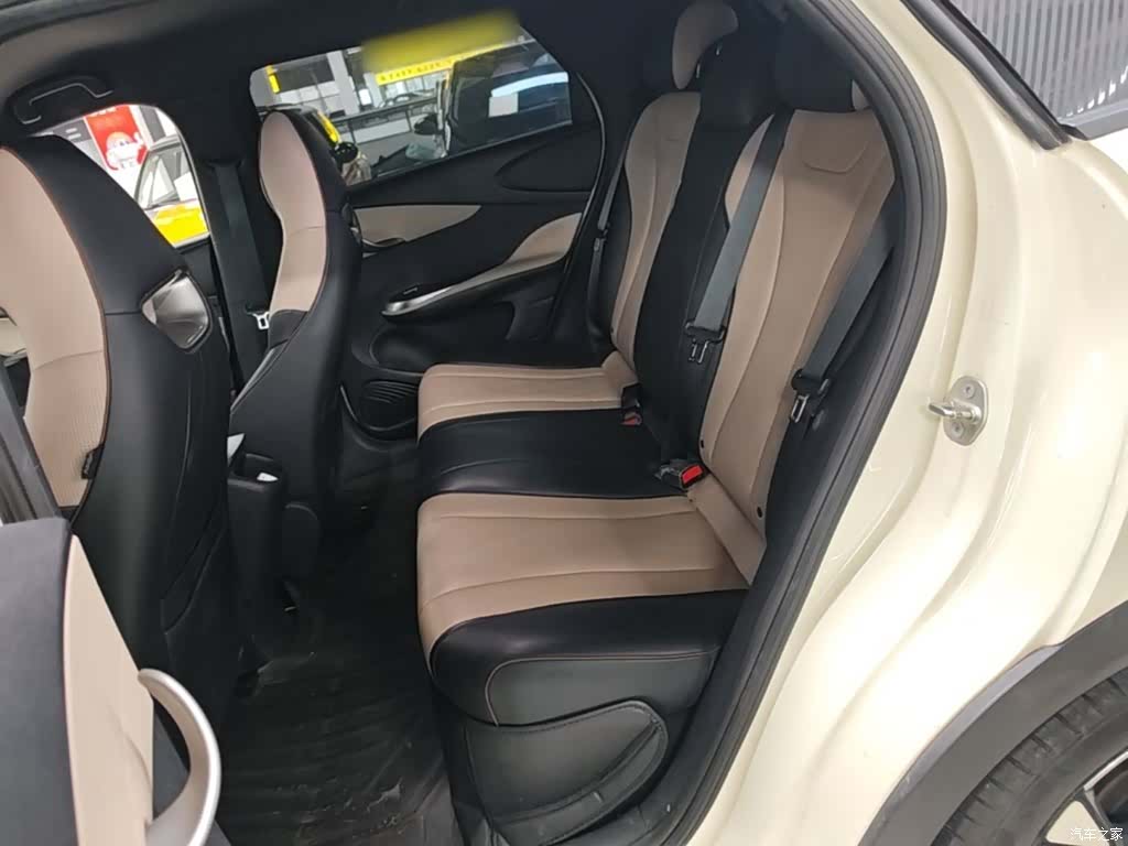 BYD Dolphin, 2023 17
