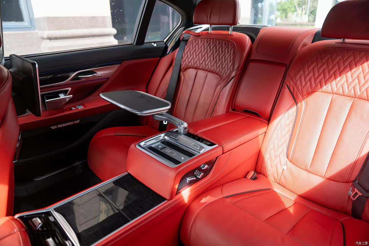 BMW 7 Series, 2018 7