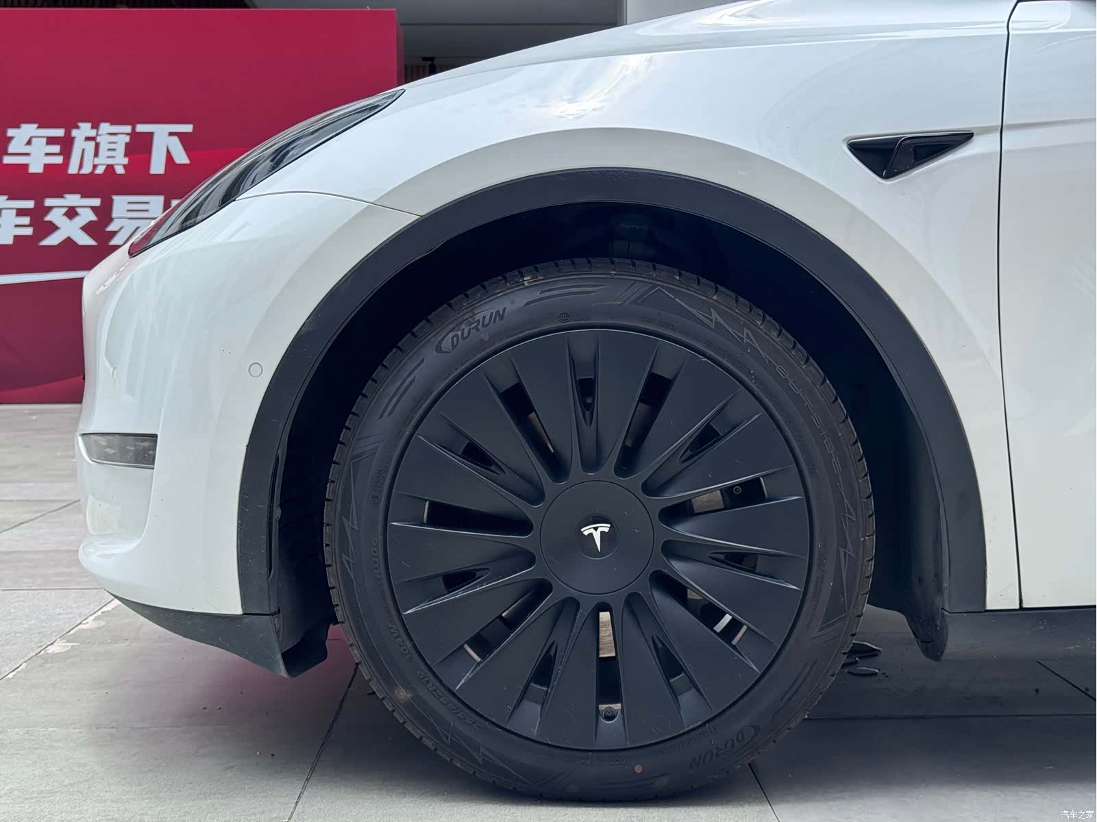 Tesla Model Y, 2021 все фото