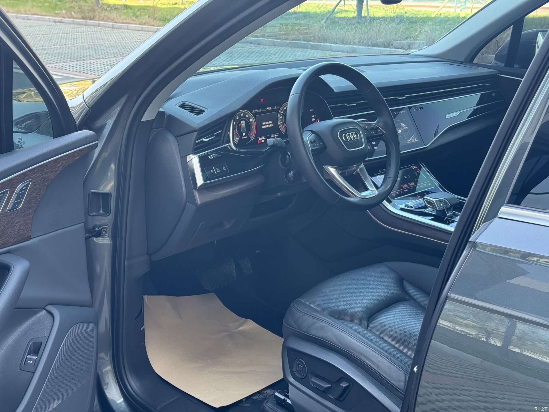 Audi Q7, 2021 11