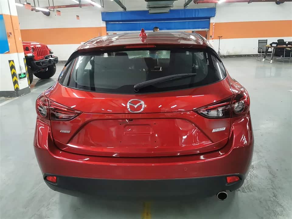 Mazda 3 Angkesaila