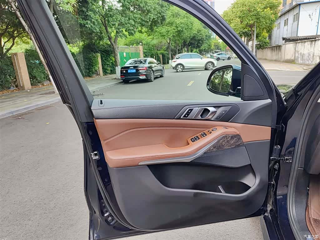 BMW X5, 2020 6