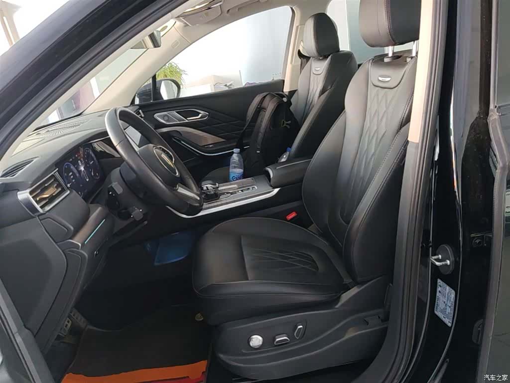 Hongqi HS7, 2024 15