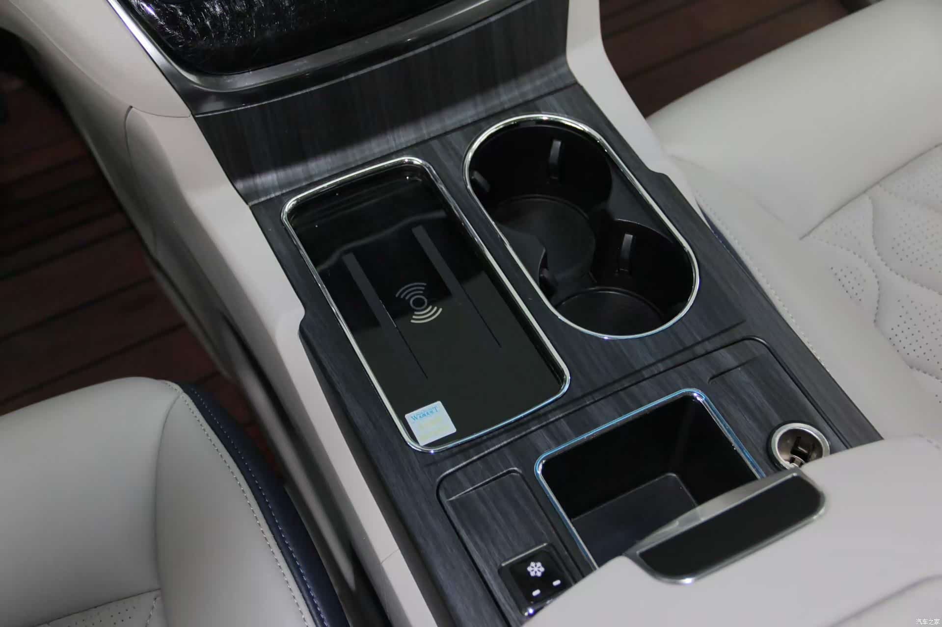 Buick GL8, 2022 9