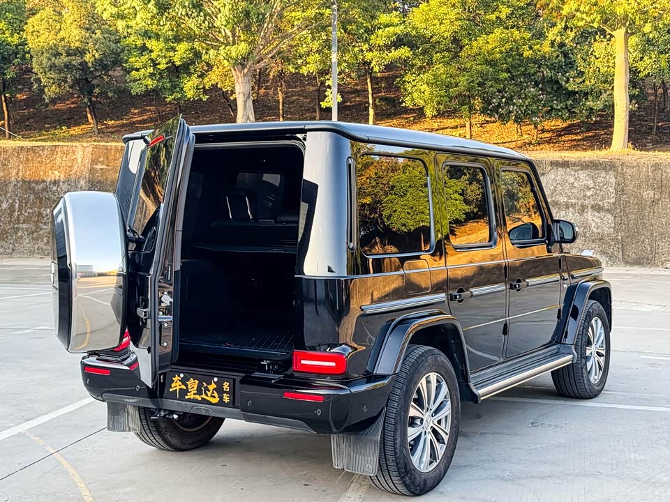 Mercedes-Benz G-class