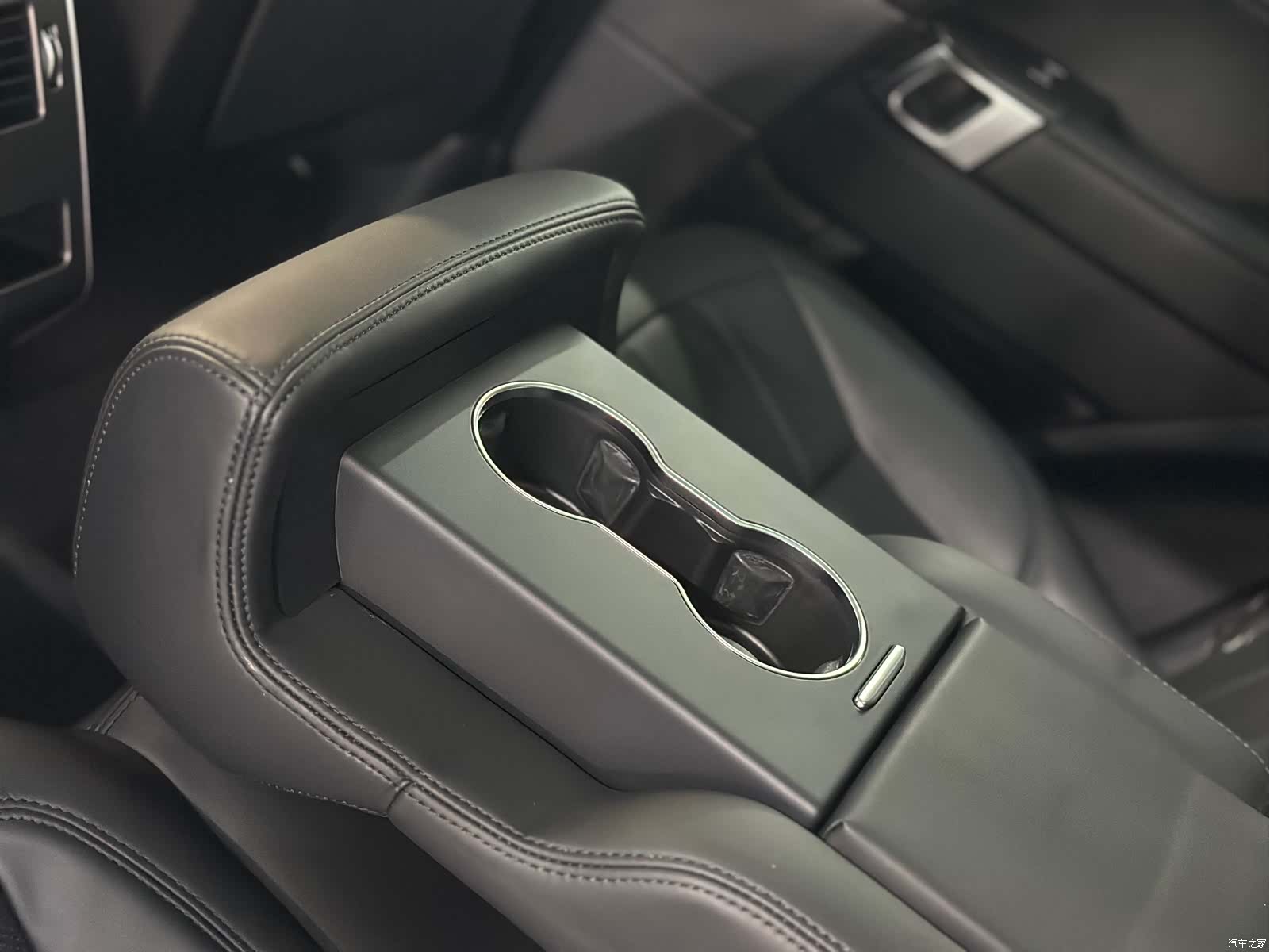 Land Rover Range Rover, 2020 16