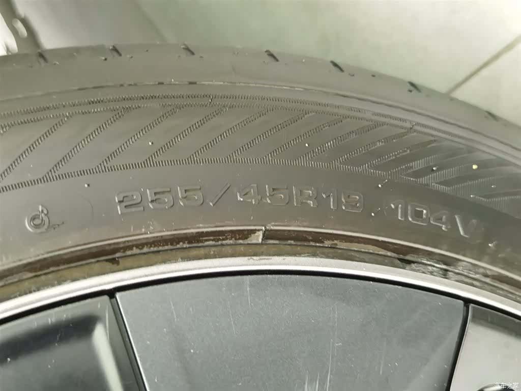 Tesla Model Y, 2024 24