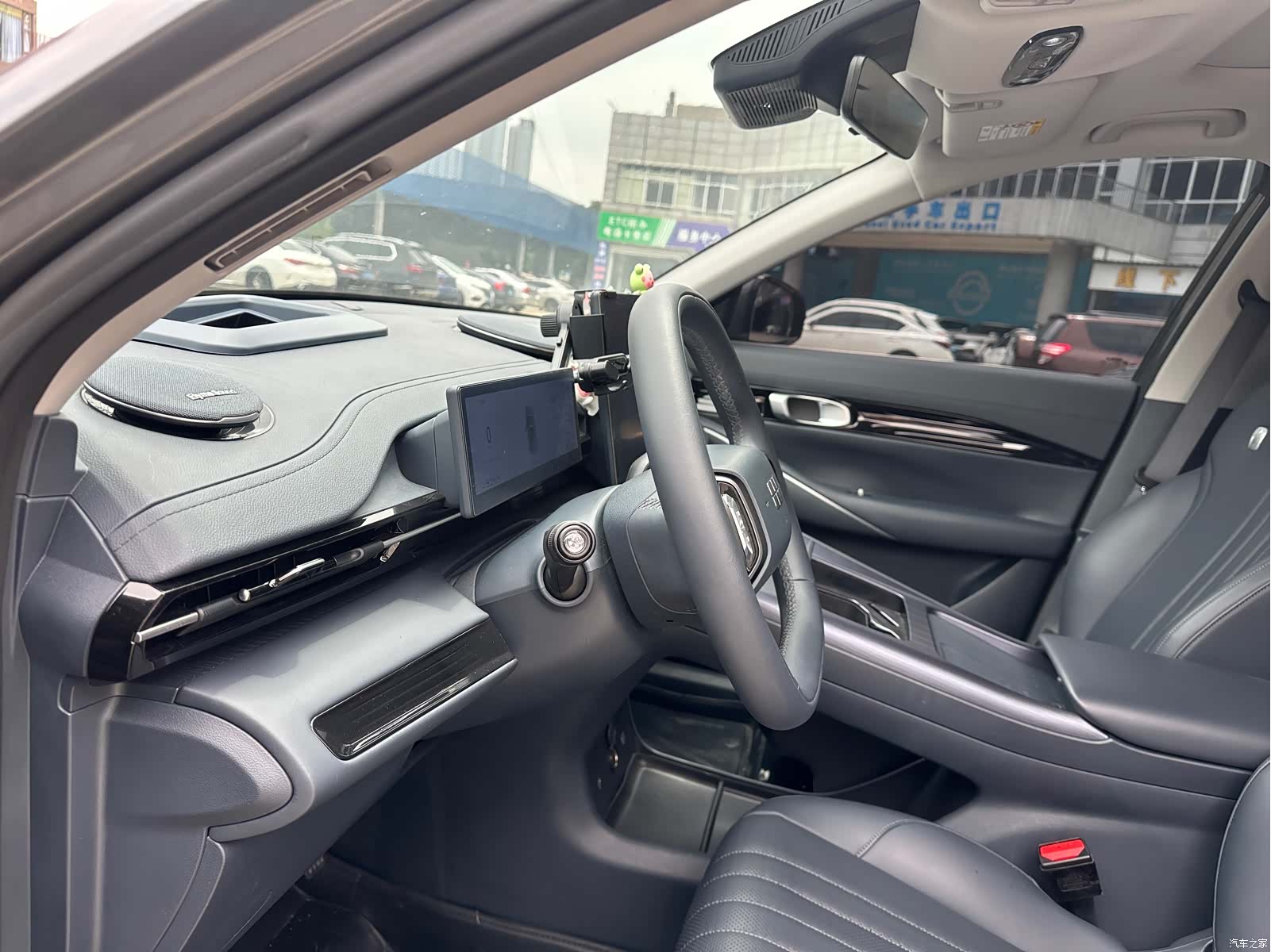 Geely Galaxy E5, 2024 14