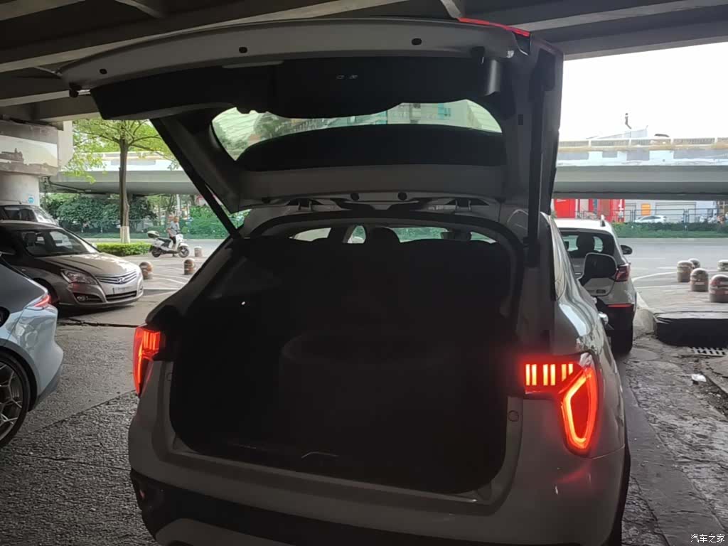 Lynk & Co 01, 2018 19