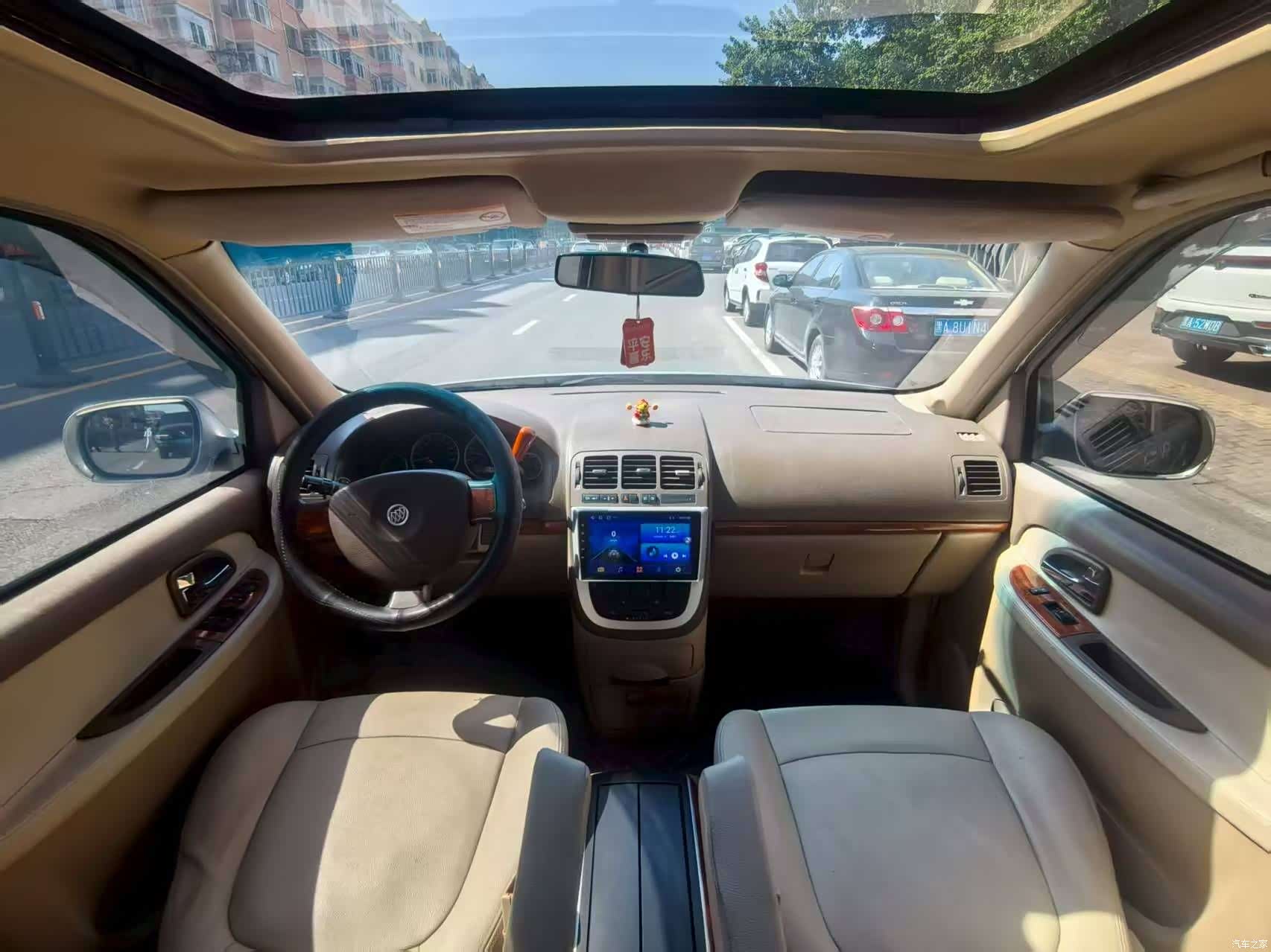 Buick GL8, 2009 7