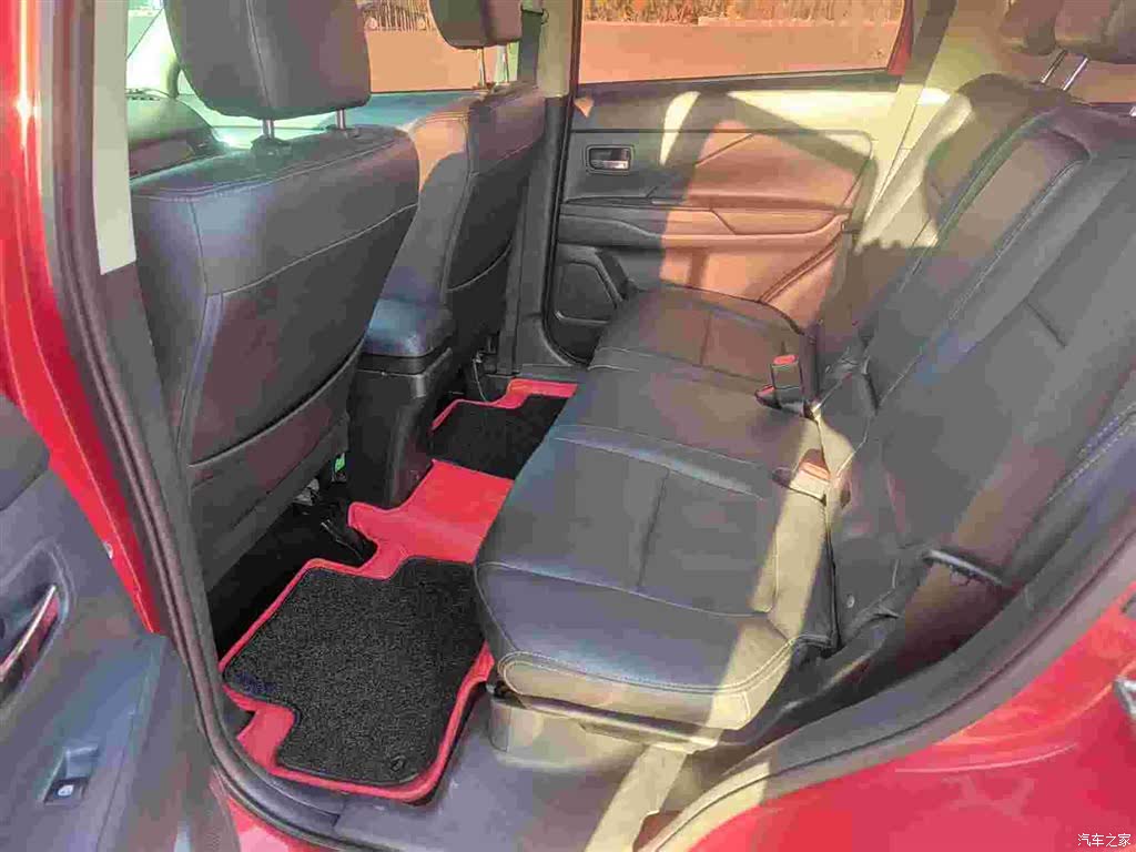 Mitsubishi Outlander, 2017 8